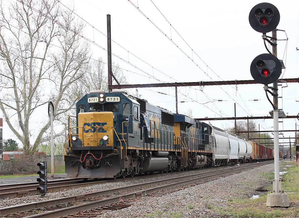 CSX SD60 #8721 on Q418-20